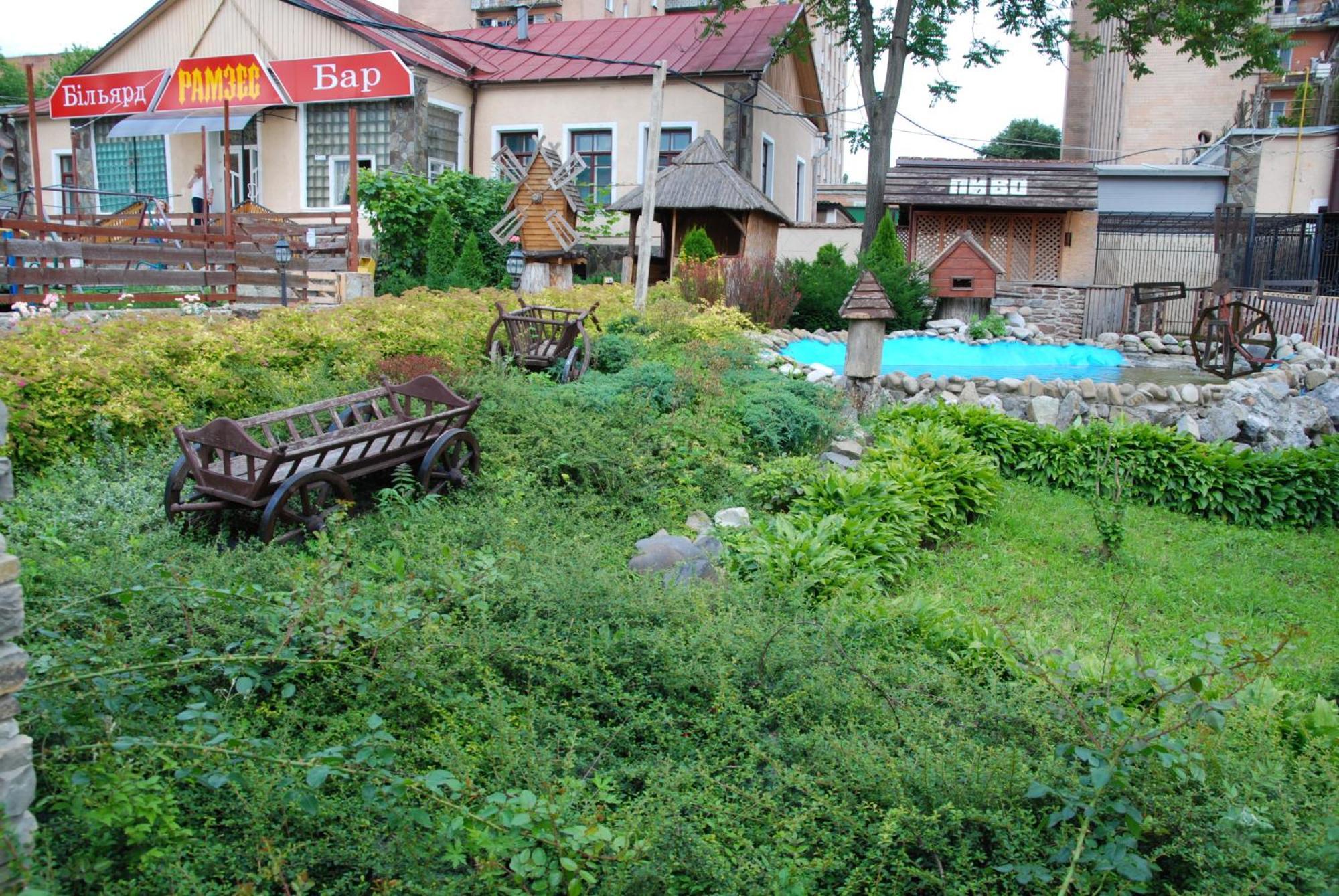 Filvarki-Centre Камианец-Подилский Екстериор снимка